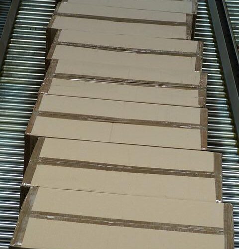 السيور الناقلة بالانجليزي conveyor belts in english